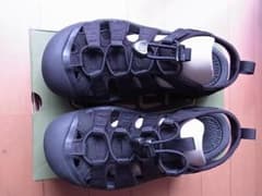 新品未使用 KEEN NEWPORT H2サンダル ブラック22.5㎝US5.5のサムネイル