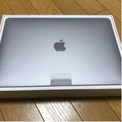 mac book Pro 13インチ　2018年モデルのサムネイル