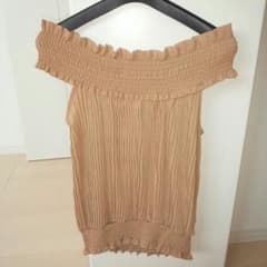 【値下げ】レディース camelオフショルダーのサムネイル
