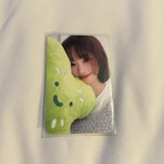 現品限り】QWER トレカ マゼンタ 数量限定 - メルカリ