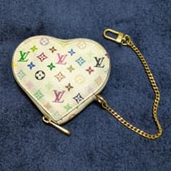Louis Vuitton ハート型コインケースのサムネイル
