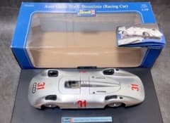 1/18 アウトウニオン タイプ C ストリームライン #31 REVELL Revell 1/18 Auto Union Typ C World Record Car Streamline 31 Audi