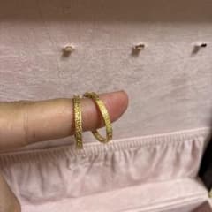 ゴールドカラー グレカ模様 フープピアスのサムネイル