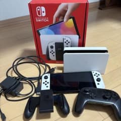 Nintendo Switch 有機ELモデル ホワイトのサムネイル