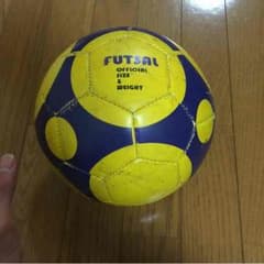フットサルボールのサムネイル