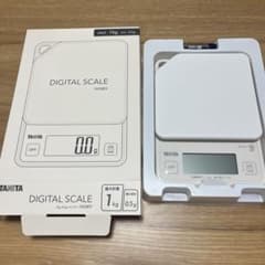 TANITA デジタルスケール　アイボリーのサムネイル