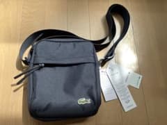 【LACOSTE】ダークネイビーショルダーバッグ【新品・未使用】　※値下しましたのサムネイル