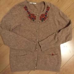 ビュルデサボン   お花刺繍ニットのサムネイル