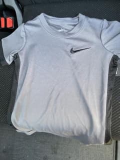 Tシャツのサムネイル