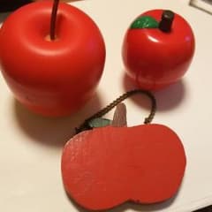 りんごの小物入れ  と りんごの壁飾りのサムネイル