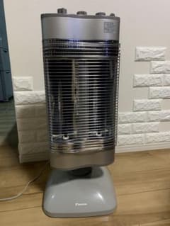 ダイキン セラムヒート CER11NS ウォームシルバー 遠赤外線暖房機 ダイキン セラムヒートCER11NS ウォームシルバー 2012年製 DAIKIN