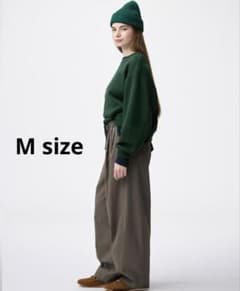 バレルレッグプルオンパンツQ GU ワイドパンツ　Mサイズ オリーブカラーのサムネイル
