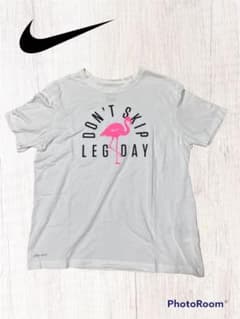 NIKEのサムネイル