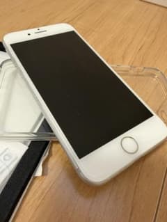 Apple iPhone 7 本体 シルバーのサムネイル
