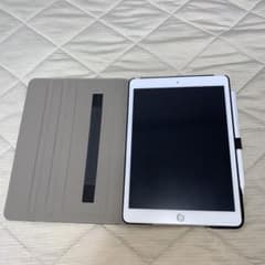 iPad 第７世代 128GB Wi-Fiモデル　Apple Pencil付のサムネイル