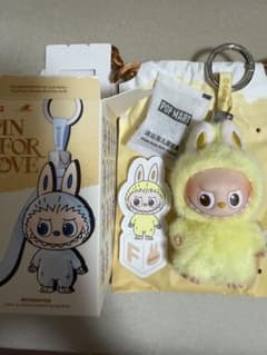 ラブブ F イニシャル PIN FOR LOVEのサムネイル