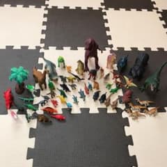 恐竜フィギュア色々。のサムネイル