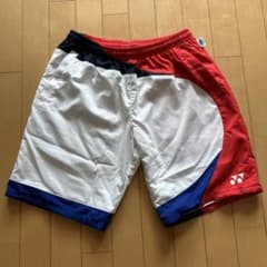 YONEX バドミントンショーツ Lサイズのサムネイル