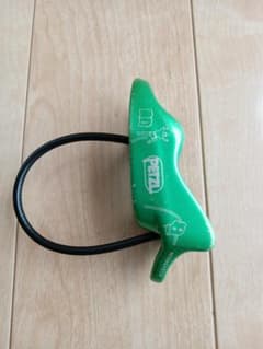 Petzl ビレイデバイス グリーンのサムネイル