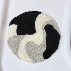 ハンドメイド❤︎【まーぶる】ミニラグ モノトーンのサムネイル