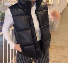ブラック フェイクレザー ダウンベスト2点セット♡のサムネイル