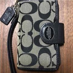 【ち〜様専用】COACH携帯ケース 5sのサムネイル