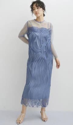 【大人気完売品】ADAM ET ROPE ラインアートシアーワンピース ADAM ET ROPE' FEMME | ラインアートシアーワンピース - メルカリ