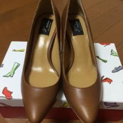 ダニエラ パンプス ブラウン 24.5 きまぐれお値下げ6千円→4600円のサムネイル