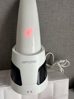 【最終値下げ】ARTISTRY ホームエステシャン美容器 充電スタンド付き Amway ARTISTRY 電動洗顔ブラシ ホームエスティシャンTM クリア - メルカリ