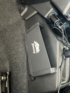 ジムニー JB64 74 ロゴ 小物入れ コンソールボックス ジムニーロゴのサムネイル