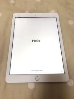 iPad 第5世代 128GB【美品】のサムネイル