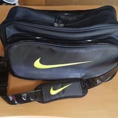 ナイキ NIKE　スポーツバックのサムネイル