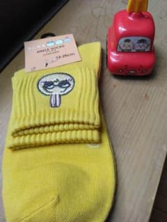 GU ちいかわ　うさぎ ソックス 23-25cmのサムネイル