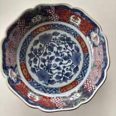 美濃焼 龍峯窯 絢爛豪華 金彩 古伊万里 祥瑞 花丸紋 菊割り 銘々皿 5客揃 美濃焼 龍峰窯 金彩 古伊万里 祥瑞花丸紋 銘々皿色絵 鉢 陶器 伝統工芸