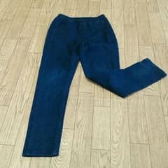 ユニクロ　カジュアルパンツのサムネイル