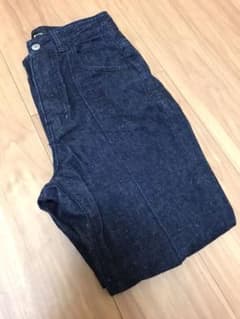 センタープレス　デニムパンツのサムネイル