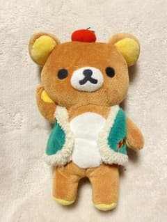 리락쿠마 숲에서 따뜻한 봉제 인형