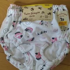 新品未使用　100センチパンツ　二枚組のサムネイル