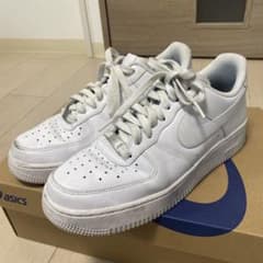 Nike Air Force 1 ホワイトのサムネイル