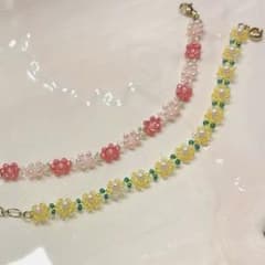 ハンドメイド 花モチーフ ブレスレット 2本セットのサムネイル