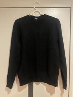 UNIQLOカシミヤクルーネックセーターのサムネイル