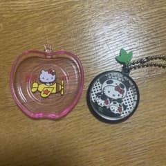 レトロ　ハローキティ チャーム＆おまけのサムネイル