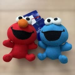 エルモ•クッキーモンスター　ストラップ付きマスコット 2体セットのサムネイル