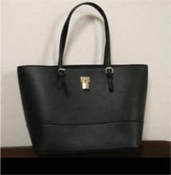 就活のバッグのサムネイル
