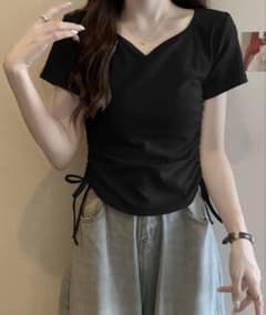 SUTORE サイドギャザーVネックTシャツのサムネイル