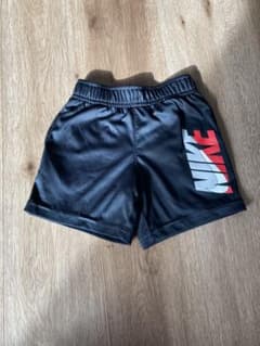 NIKE ハーフパンツ ブラック DRI-FIT 3T 95㎝のサムネイル