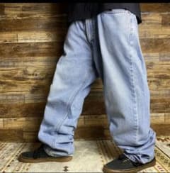 Levi's w29 リーバイス デニム 古着のサムネイル