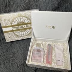 Dior ディオール コフレ 香水 リップ ハンドクリーム　ホリデーコフレのサムネイル