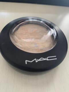 M・A・C ミネラライズ スキンフィニッシュのサムネイル