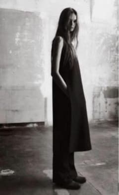 ZARA ZW COLLECTION ミニマルロングベスト S 新品 完売⭐︎ZARA ZW COLLECTION ミニマル ロングベスト M ブラック - メルカリ